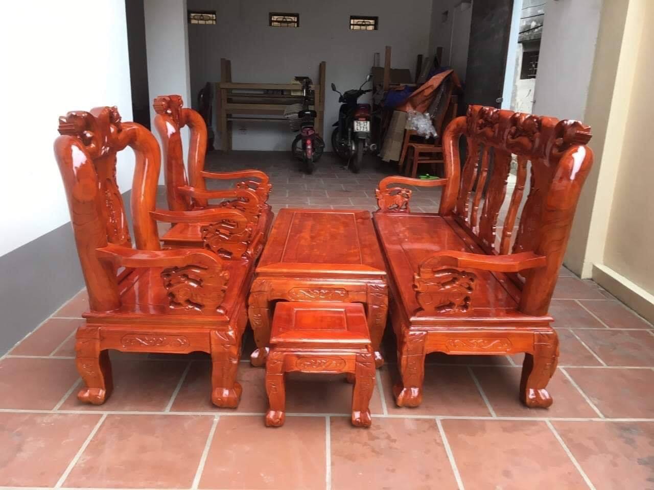 bàn ghế gỗ phòng khách tại Hà Nội